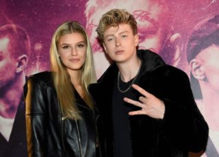 Z nenápadné holčičky v&nbsp;oslnivou krásku. Dcera Ivy Kubelkové Natálie slaví plnoletost