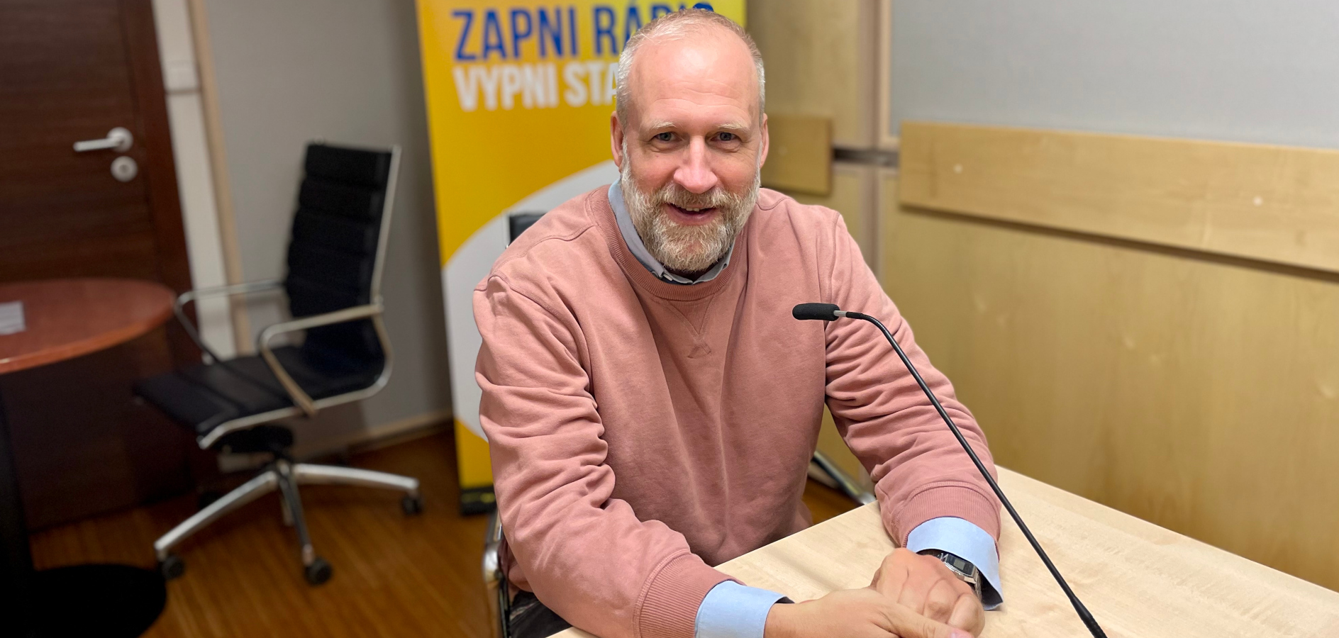 Nechci pořád točit podobné věci. Každý film či seriál si zaslouží dostat jiný způsob zpracování, říká režisér Bebjak