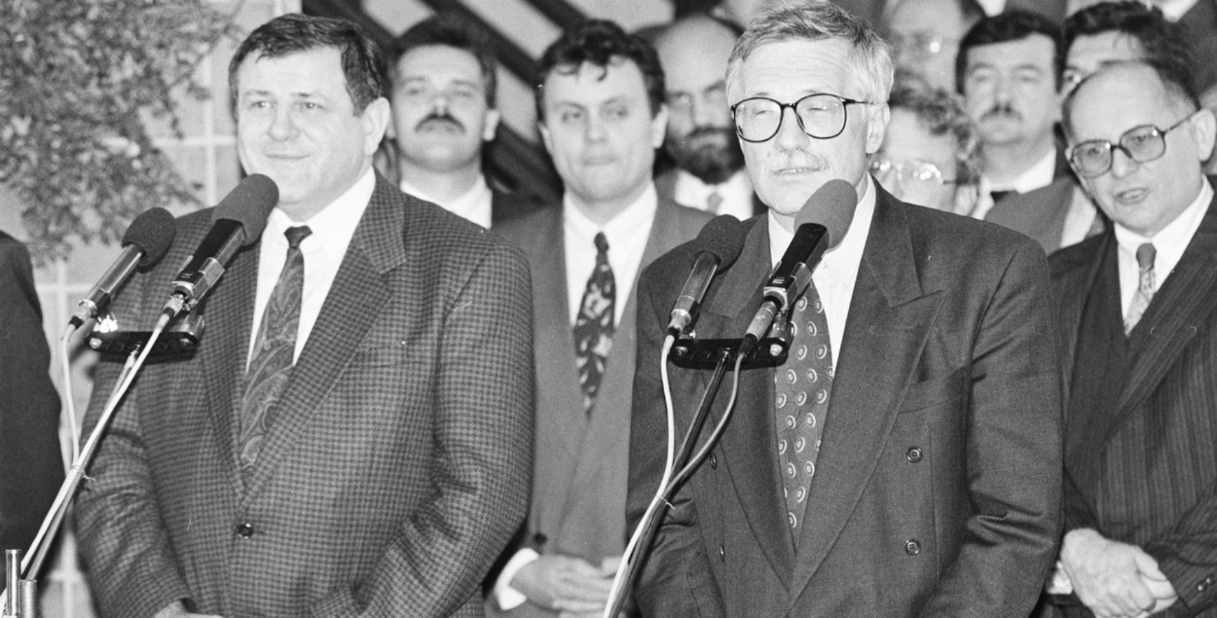 25.&nbsp;listopadu se rozhodlo o&nbsp;rozdělení československého národa. Vlajka měla původně zaniknout