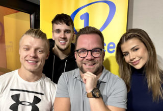 Youtubeři zadávají úkoly čtenářům Blesku, ti se pak při&nbsp;jejich plnění natáčí! Poslechněte si, jaké výzvy si přichystali