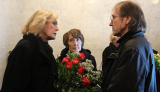 Státní zastupitelství potvrdilo zahájení trestního stíhání bratra Heleny Vondráčkové Jiřího. Je podezřelý, že chtěl úmyslně poškodit svoji sestru