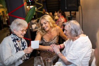 Taťána Kuchařová slaví 35 let. Přátele a&nbsp;fanoušky vyzvala, aby místo dárků přispěli její nadaci