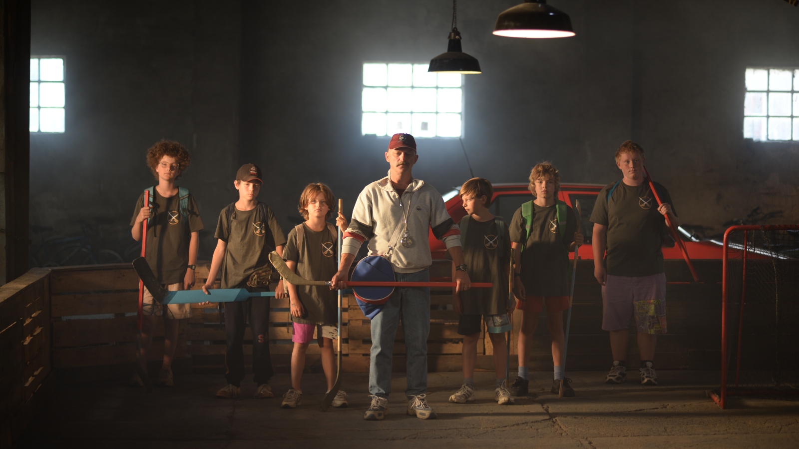 Děti Nagana doprovodí Bowieho píseň Heroes. Pro&nbsp;film ji nazpíval Vojta Dyk