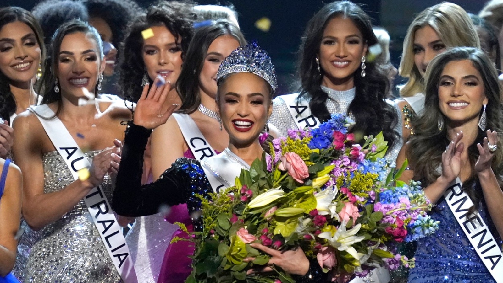 Miss Universe je kráska z&nbsp;USA. Největší poprask ale způsobila Ukrajinka a&nbsp;Ruska