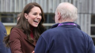 Veselé setkání! Princezna Kate se sešla s&nbsp;bývalým profesorem. Následuje jeho metody ve výchově dětí