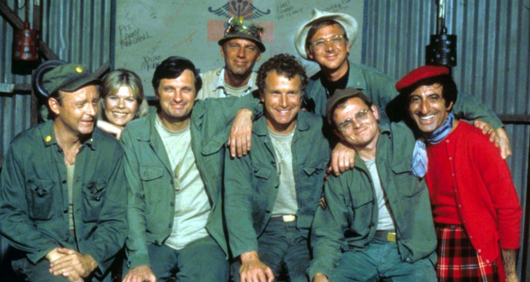 28.&nbsp;února televize odvysílala poslední díl seriálu M*A*S*H. Lidé se s&nbsp;ním loučili těžce
