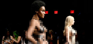 Návrhář nepotřebuje látku, ani nitě. Pro&nbsp;své modely si vystačí s&nbsp;lepící páskou a&nbsp;nůžkami