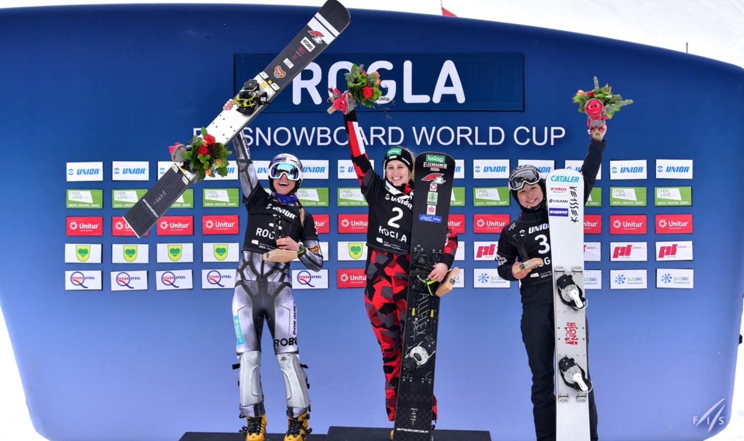 Zase skvělá! Ester Ledecká se po&nbsp;zranění vrátila do Světového poháru a&nbsp;dojela si pro&nbsp;stříbro