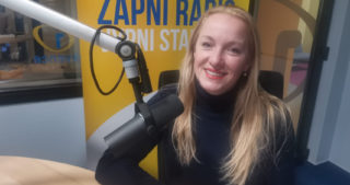 Lucie Valešová: Sluneční brýle obsahují sluneční filtry, které chrání oči. Stačí i&nbsp;kšilt, pokud se slunce neodráží do očí