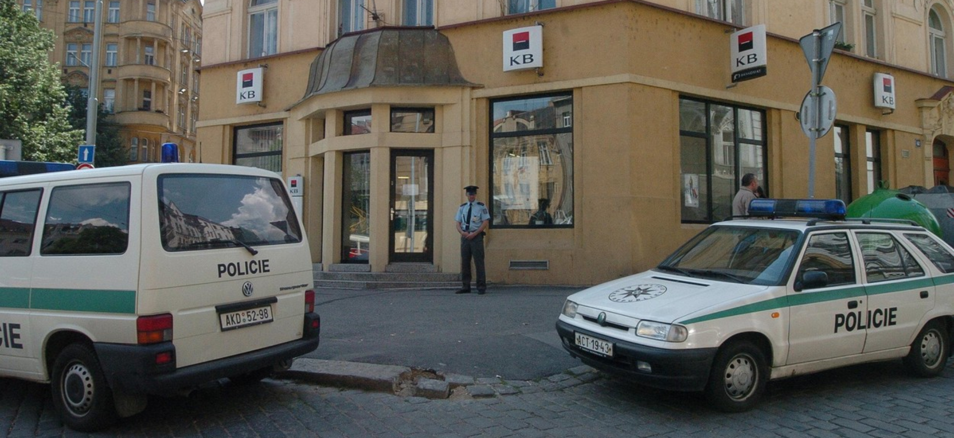 19.&nbsp;března proběhla na&nbsp;světě první bankovní loupež. Největší se dopustil Saddám Husajn