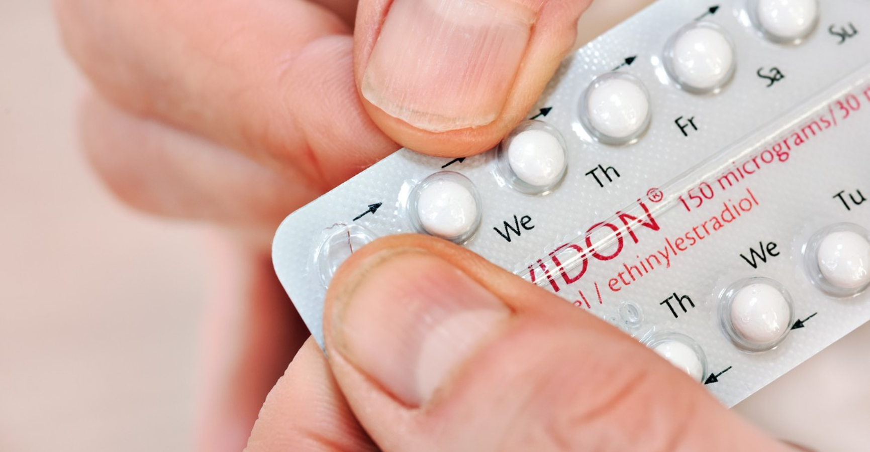 9.&nbsp;května spatřila světlo světa první antikoncepce. Cesta k&nbsp;bezpečné a&nbsp;účinné pilulce nebyla snadná