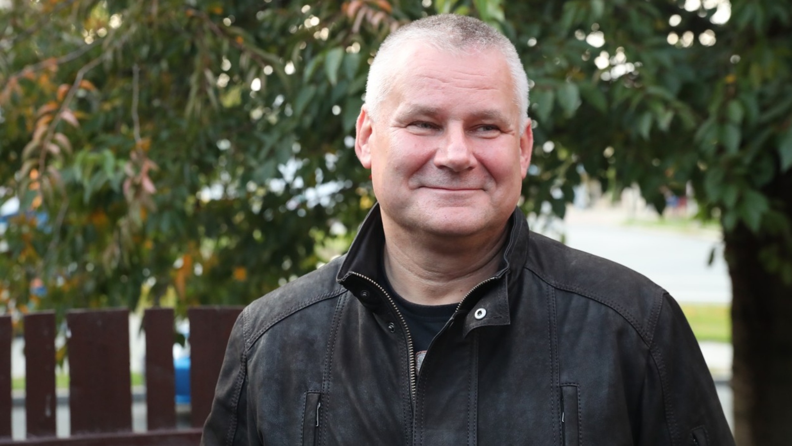 Bouračka Jiřího Kajínka dostala dva lidi do nemocnice. Bývalý vězeň měl jet z&nbsp;kasina