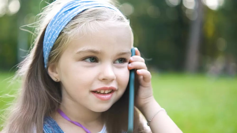 Irské město se shodlo na&nbsp;zákazu chytrých telefonů pro&nbsp;malé děti