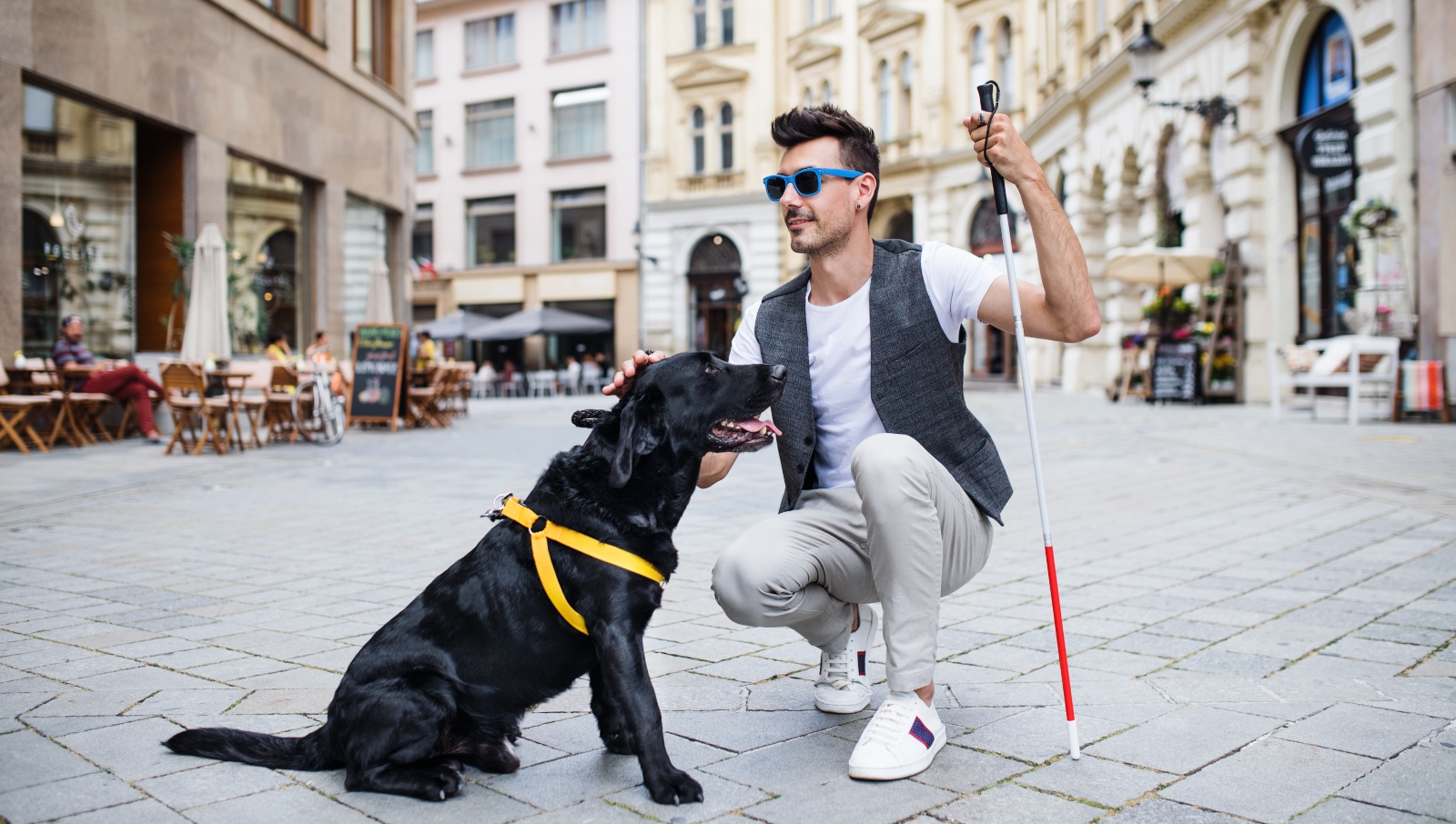 Šílenost! Žena obvinila mladého slepého fotbalistu, že na&nbsp;ni zírá při&nbsp;cvičení