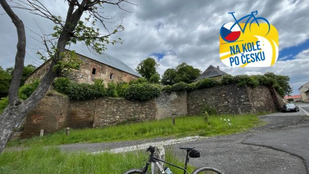 Na kole po Česku: Ze Žlutic do Toužimi a cestou zpět navštívíte kostel Navštívení Panny Marie