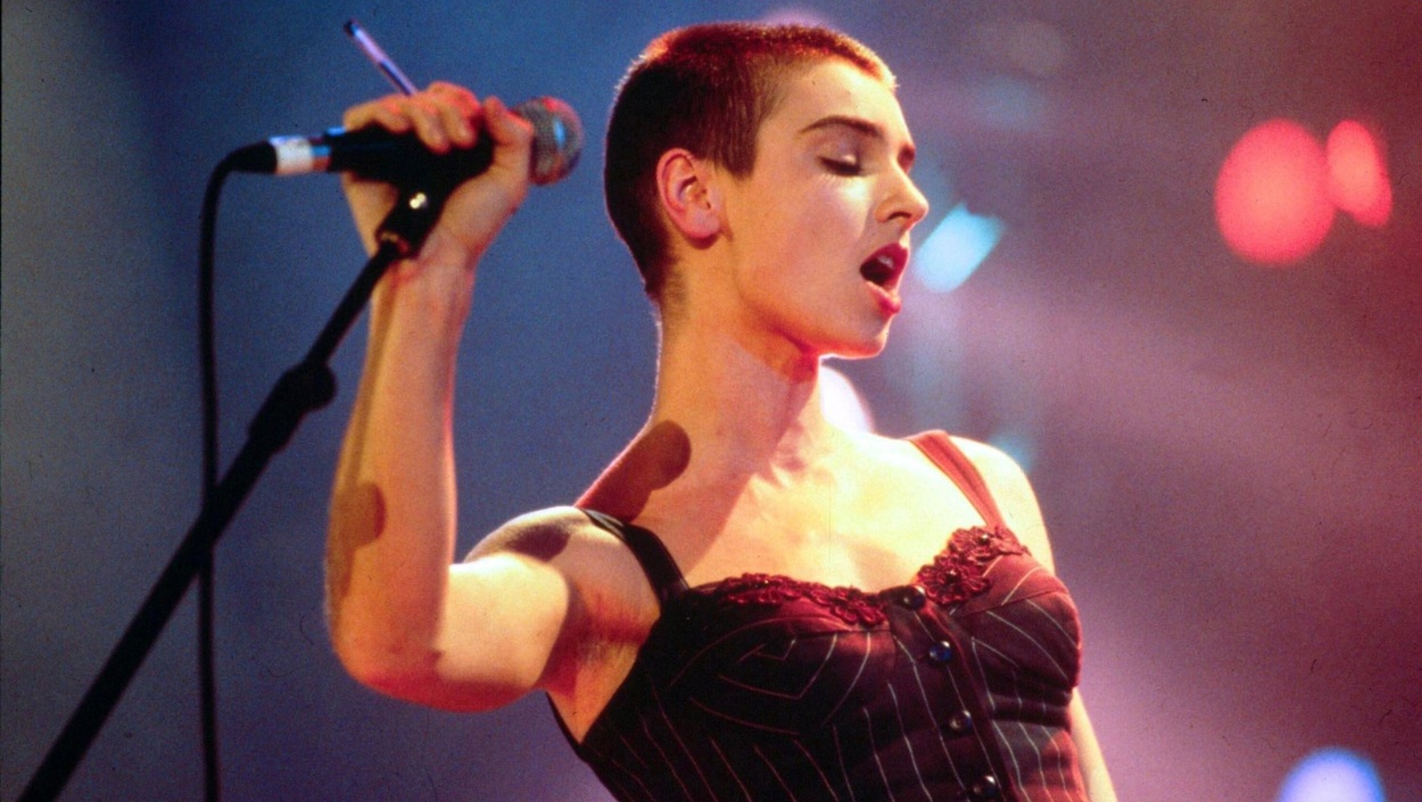 Divoký život nespoutané Sinéad O’Connor (†56). Rozvod rodičů, fyzické týrání, smrt syna