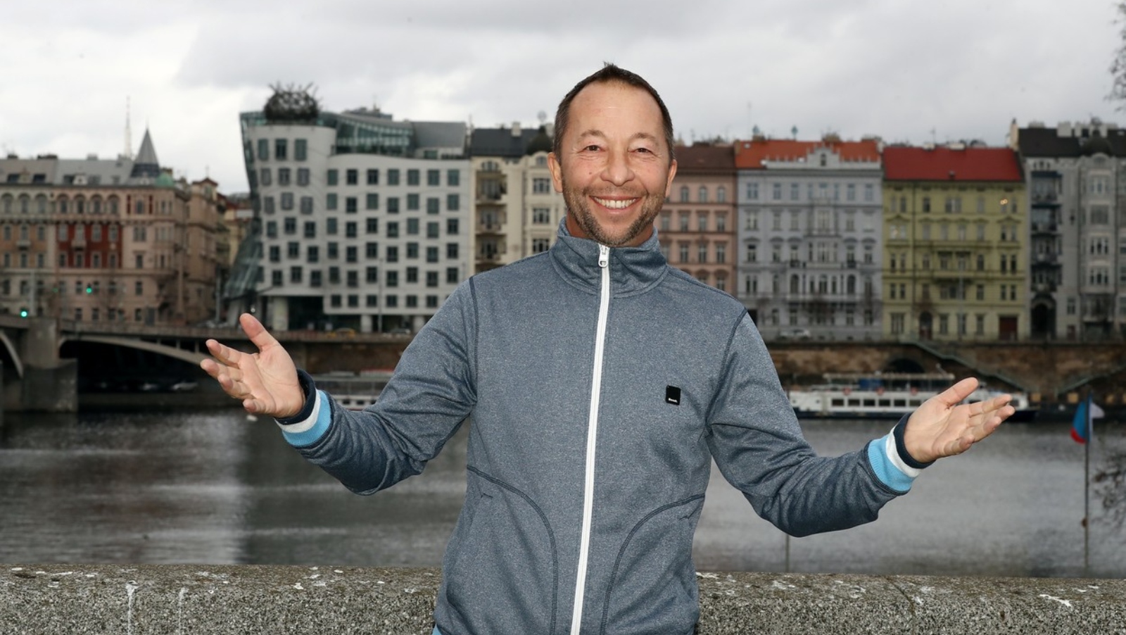 Hitovka týdne: DJ Bobo – Everybody