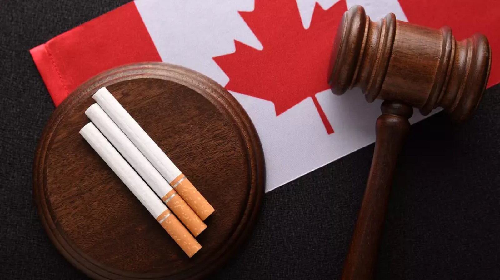 Odradí to kuřáky? V Kanadě budou tisknout odstrašující popisky na jednotlivé cigarety