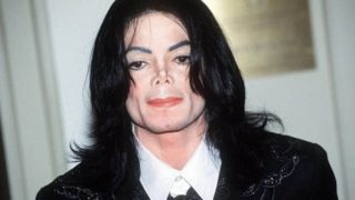 Fobie z&nbsp;Michaela Jacksona? Je 14 let po&nbsp;smrti a&nbsp;některé lidi ještě dnes děsí k&nbsp;smrti