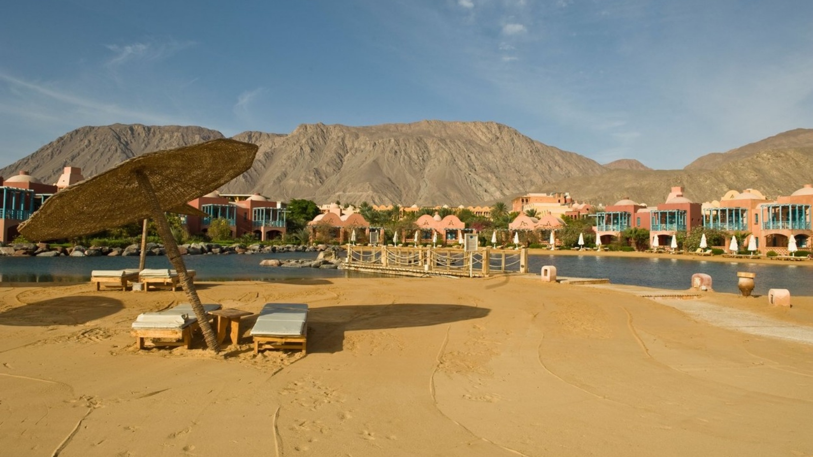 CK Čedok dnes evakuuje zhruba 500 turistů z&nbsp;egyptského letoviska Taba