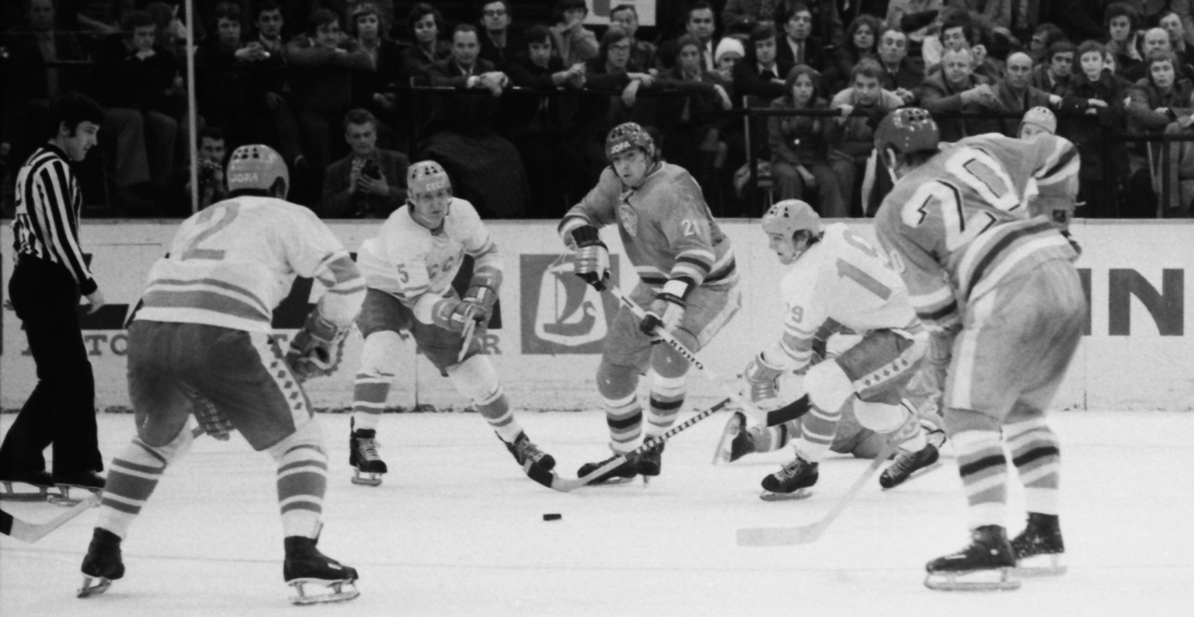 6.&nbsp;října začal soudní proces s&nbsp;hokejovými mistry světa. Šlo o&nbsp;jeden z nejostudnějších okamžiků československého sportu