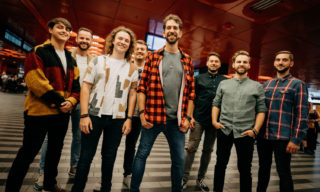 Skupina Jelen vydává čtvrté řadové album, má název VŠECHNO BUDE DOBRÝ