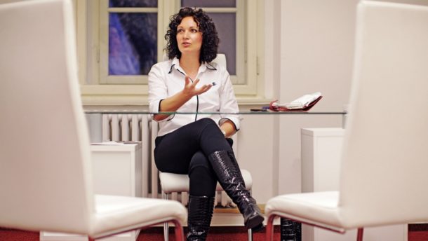 Laura Janáčková: Ženy je třeba ukecat, ideálně hlubokým hlasem