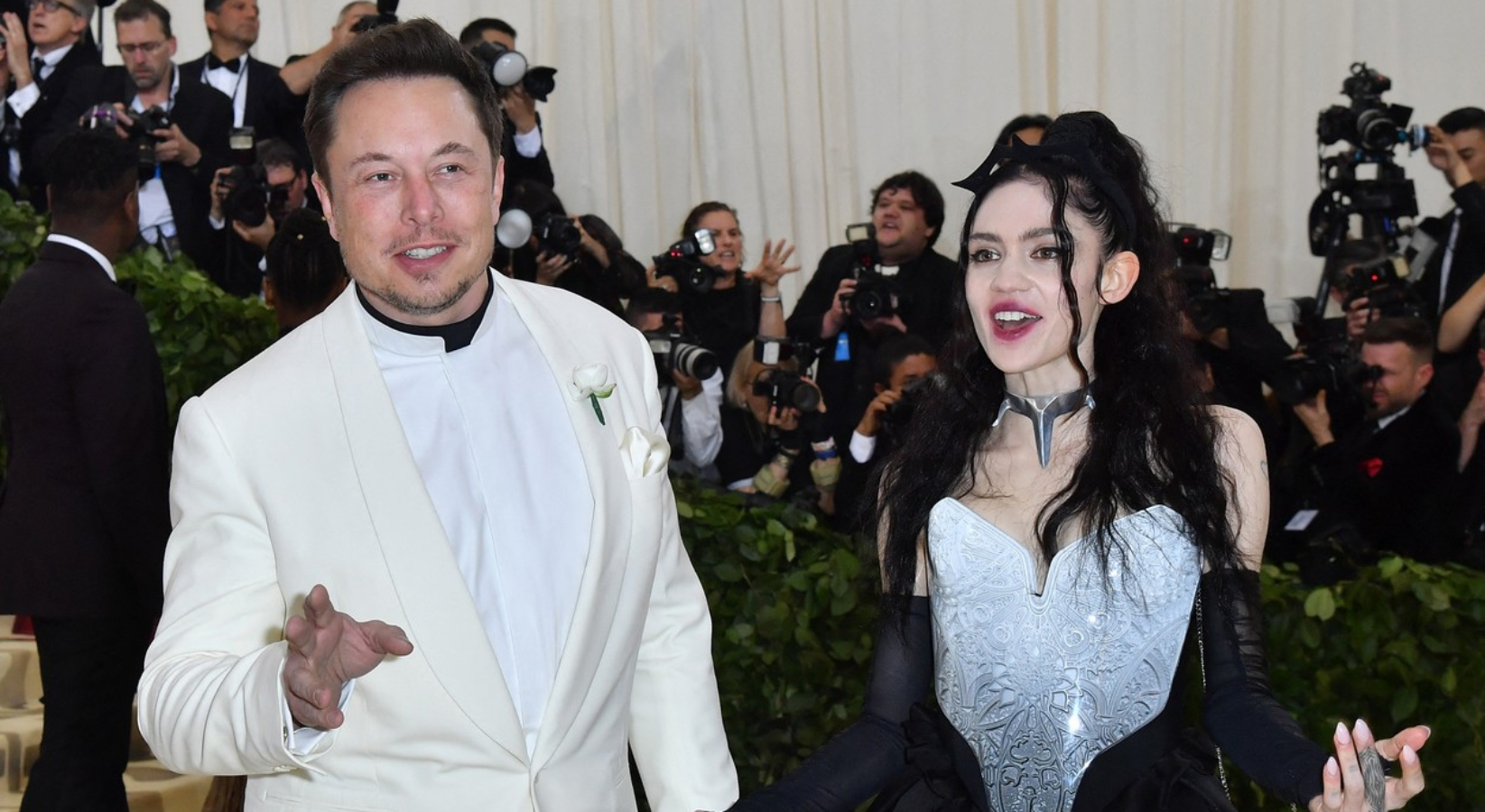 Elon Musk brání styku syna s&nbsp;jeho matkou. Zpěvačka Grimes jeho chování napadla u&nbsp;soudu
