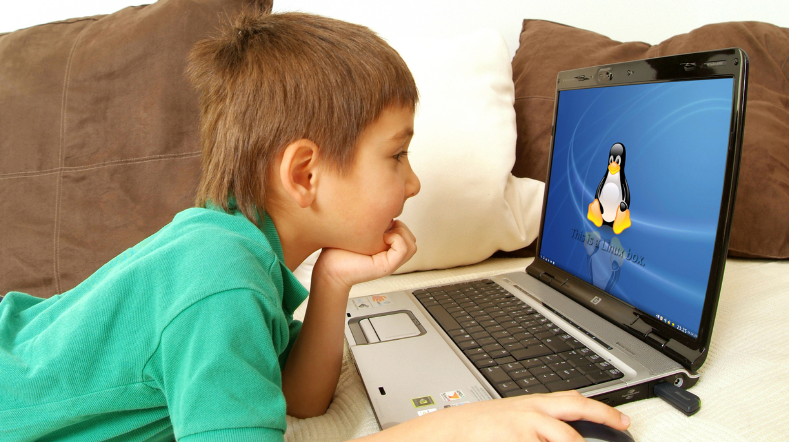 5. října vznikla první verze Linuxu. Dnes pohání všechno od chytrých telefonů po ponorky