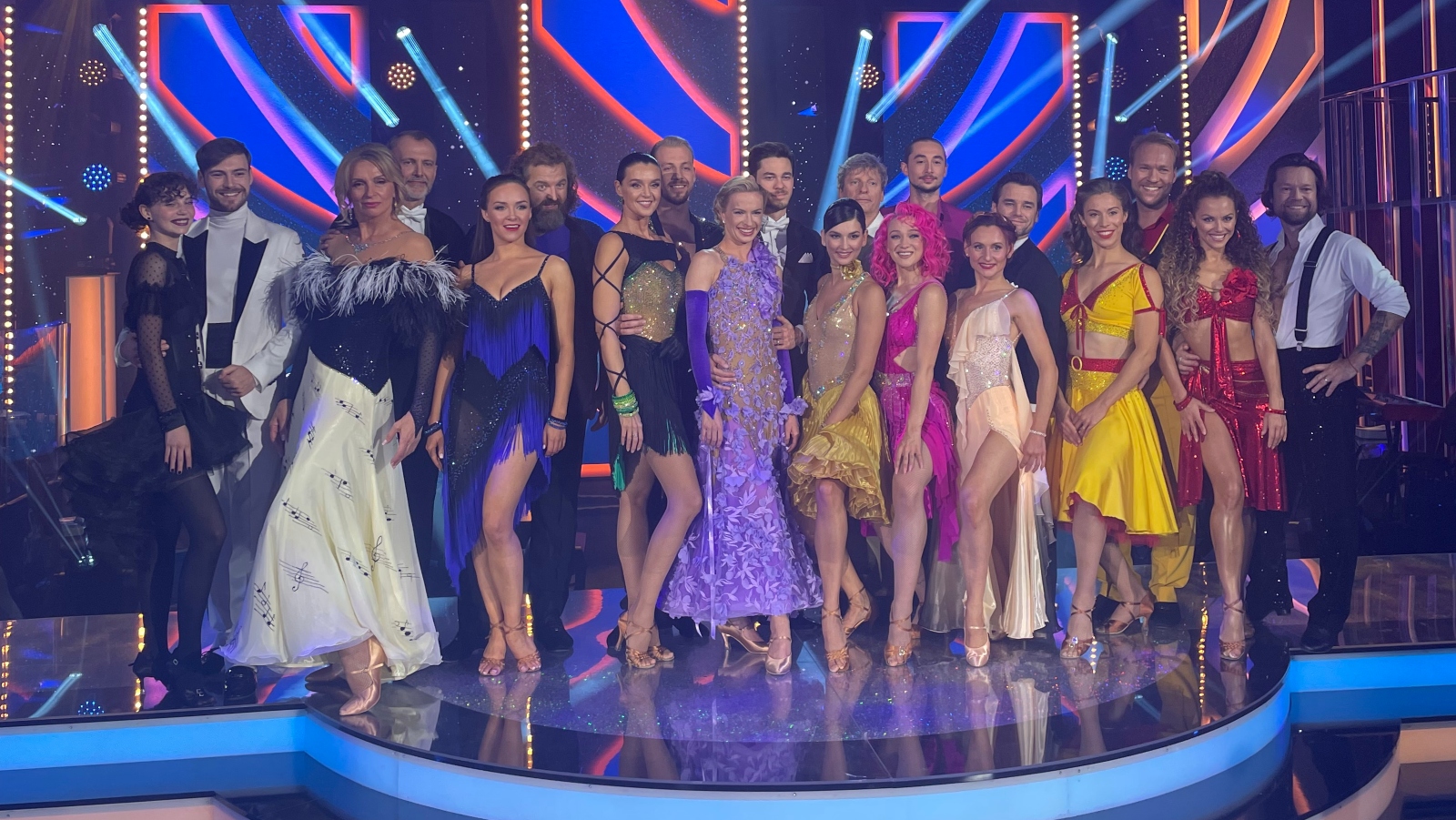 StarDance je zpátky! Podívejte se, jak to slušelo párům na&nbsp;parketu první večer