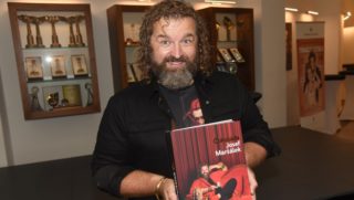 Josef Maršálek: Královna Alžběta II. dezerty svým psům. V&nbsp;Paláci není prostor kreativitu