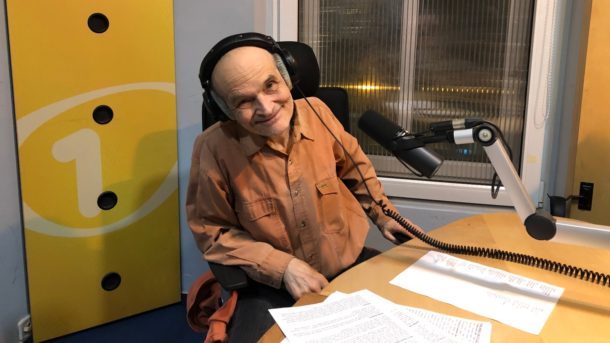 Karel Nešpor: Usmívejte se, přátelé. Určitě máte na&nbsp;koho, a&nbsp;když ne, tak aspoň na&nbsp;sebe do zrcadla