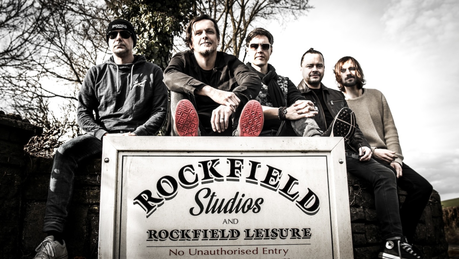 Chinaski se vrátili z&nbsp;nahrávání v Rockfieldu a&nbsp;přidávají druhou O2 arenu, kde oslaví 30 let