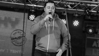 Fanoušci jsou v&nbsp;šoku! V&nbsp;53 letech zemřel nečekaně zpěvák skupiny Maxim Turbulenc Daniel Vali