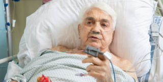 Jiří Krampol je opět v&nbsp;nemocnici. Jeho stav se zhoršil, je na&nbsp;kyslíku