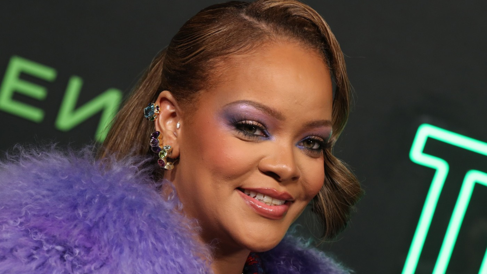 Rihanna jako necudná jeptiška naštvala křesťany