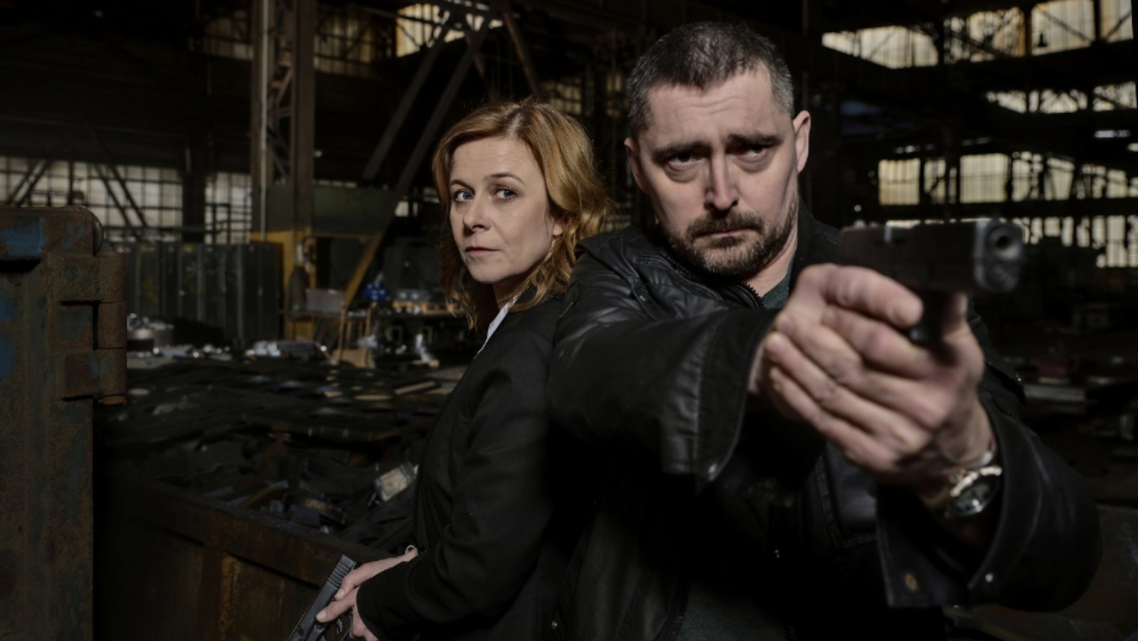 Seriál Stíny v&nbsp;mlze rozděluje diváky. Naprostá profesionalita, píší jedni. Totální nesmysl, myslí si druzí