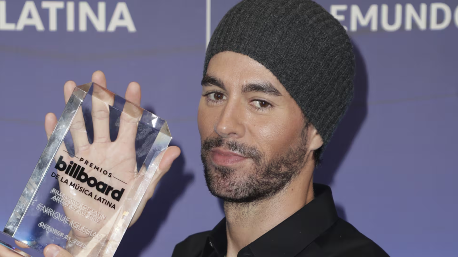 Věřili byste, že mu táhne na padesát? Enrique Iglesias slaví 49. narozeniny