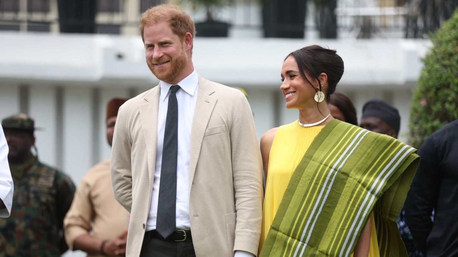 Meghan a Harry mají další vroubek. Setkali se s hledaným podvodníkem