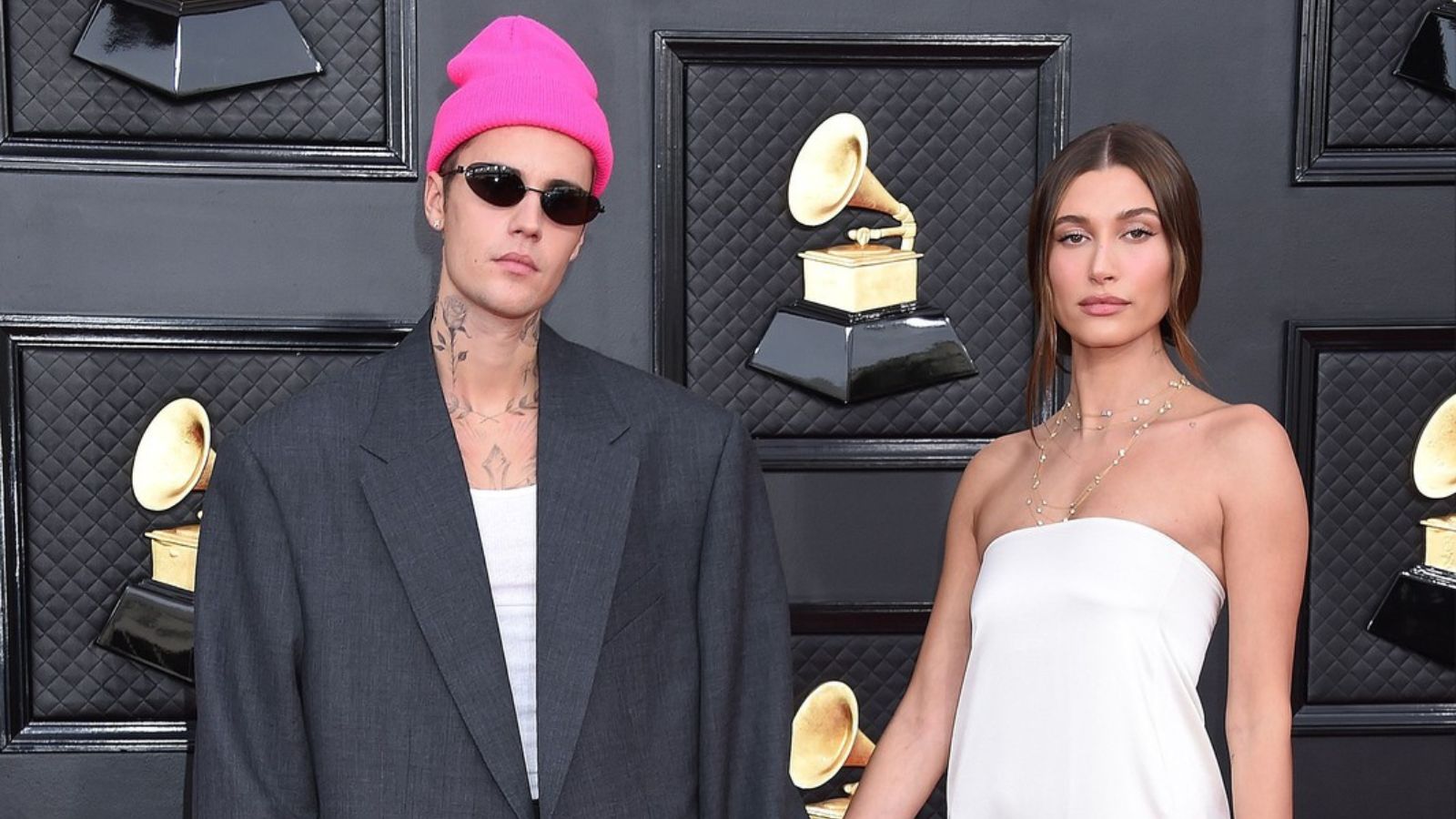 Justin Bieber se stane poprvé otcem. Jeho žena Hailey to oznámila na instagramu