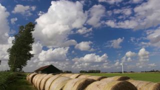 Do Česka přijdou i&nbsp;trvalejší srážky. Teploty budou dál převážně nad 20 stupni