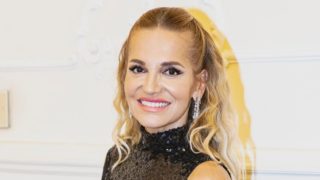 Vášnivý polibek u&nbsp;vína! Dara Rolins cukruje na&nbsp;dovolené s&nbsp;Nedvědem