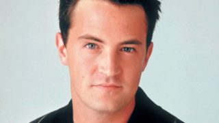 Smrt Chandlera z&nbsp;Přátel má dohru. Lékař čelí obvinění a&nbsp;hrozí mu 40 let vězení