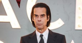 Nick Cave promluvil o&nbsp;tragické smrti svých synů. Jeden z&nbsp;nich spadl z&nbsp;útesu