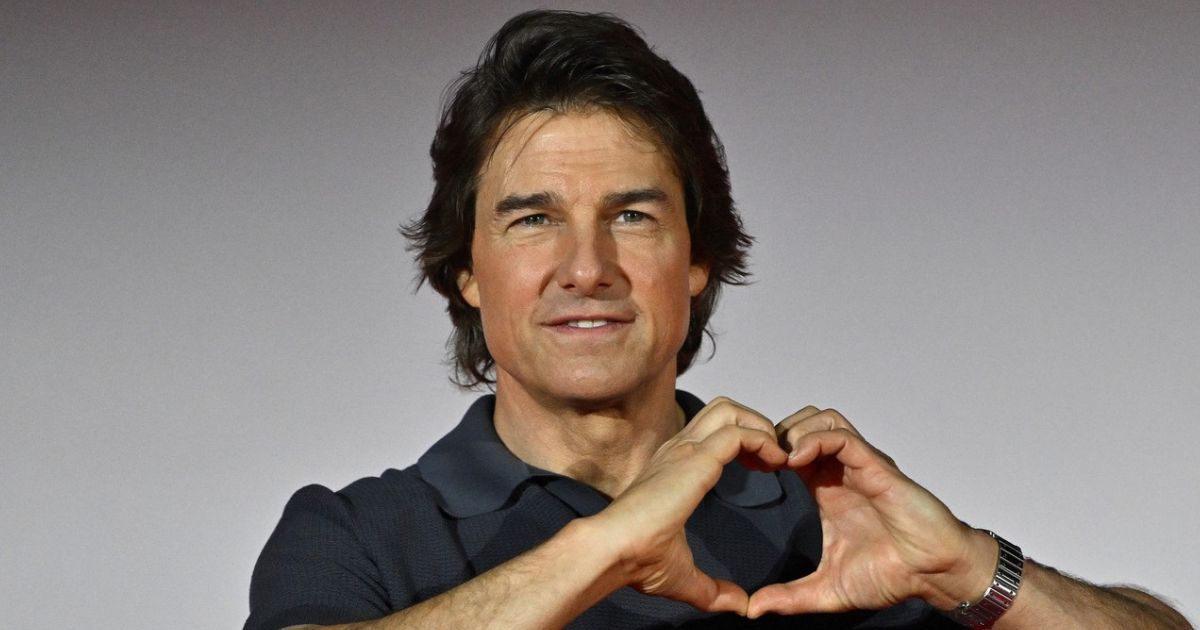 Tom Cruise chystá na&nbsp;závěr olympiády parádní kousek! Zakončí ho seskokem z&nbsp;letadla