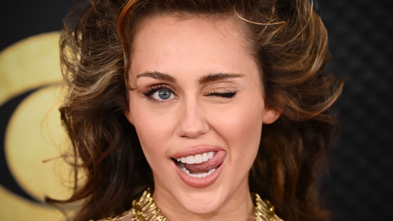 Miley Cyrus čelí žalobě. Prý okopírovala hit Bruna Marse