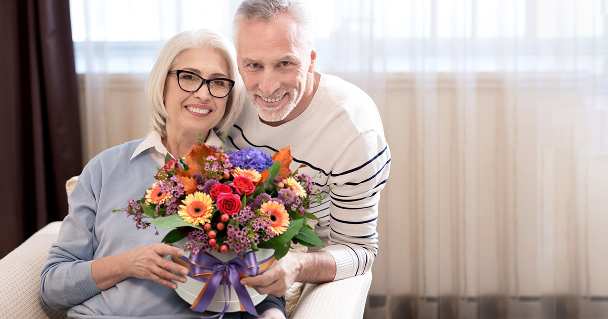 Pošlete radost babičce a&nbsp;dědečkovi s&nbsp;Frekvencí 1 a&nbsp;květinářstvím Belles Fleurs