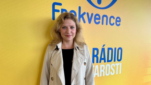 Jitka Ježková: Tanec waltz v seriálu Taneční jsem točila s horečkou