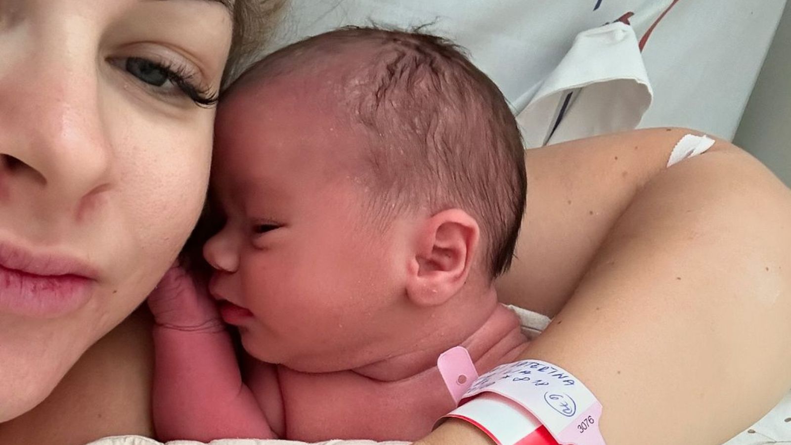 Katka Říhová přivedla na svět dceru. Dala jí jméno Lia
