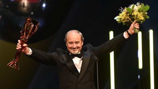 Viktor Preiss and Helena Vondráčková were awarded for lifetime championships